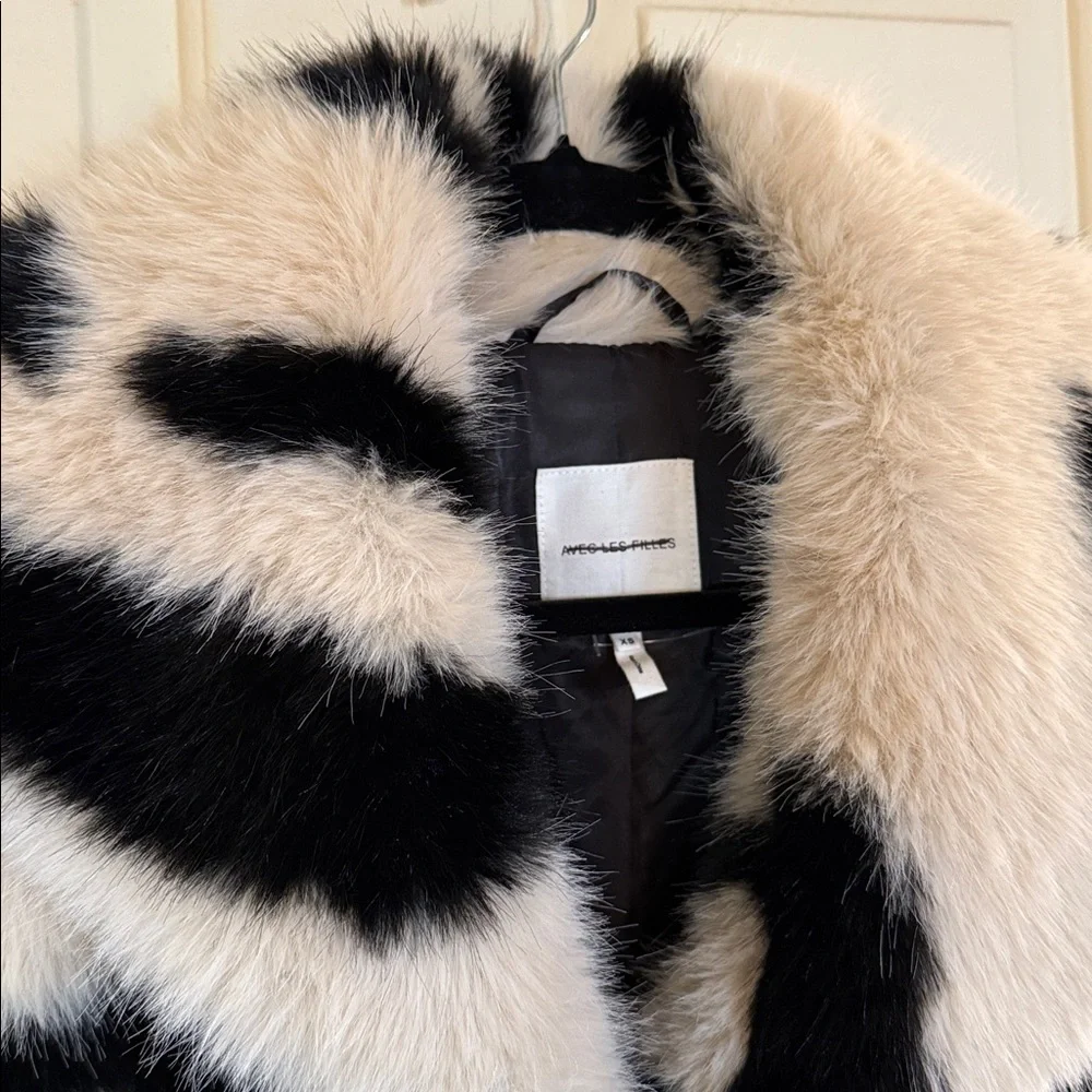 Avec Les Filles Faux-Fur Zebra Cropped Coat Anthropologie